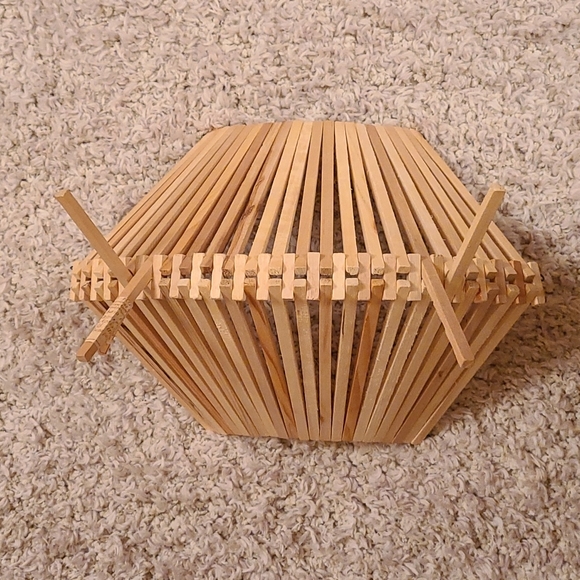 Wooden foldable fruit basket - Picture 9 of 16